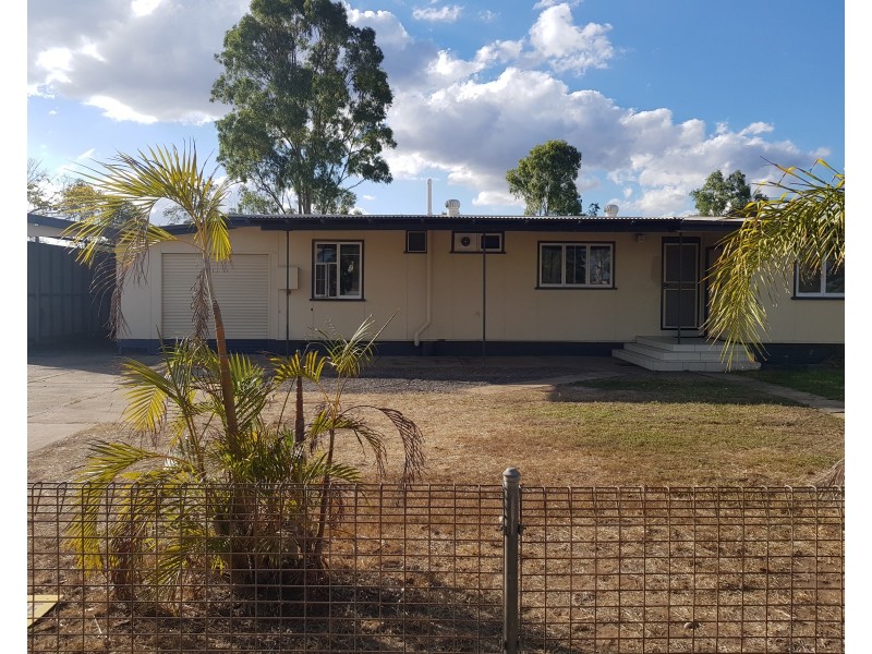 6 Hillview Crescent, Collinsville QLD 4804