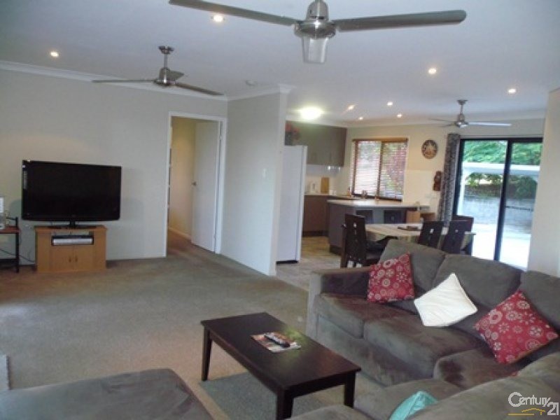 28 Miller Street, Collinsville QLD 4804