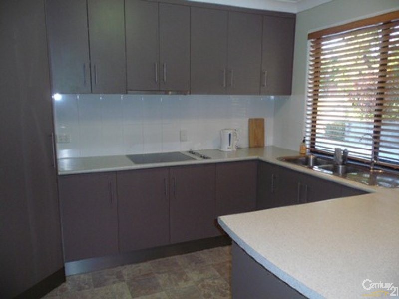 28 Miller Street, Collinsville QLD 4804