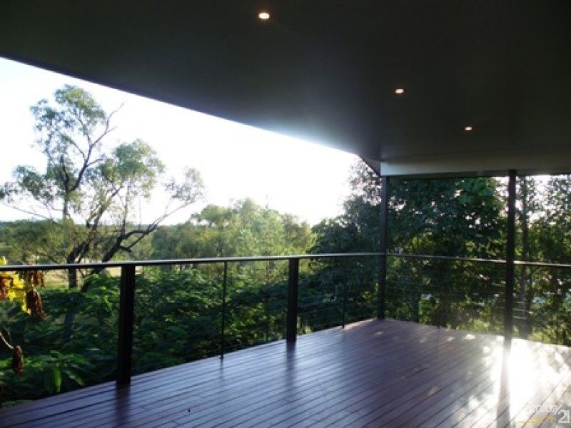 28 Miller Street, Collinsville QLD 4804