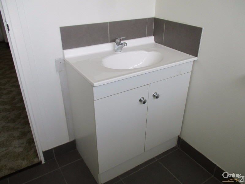 2/7 Redhill Road, Collinsville QLD 4804