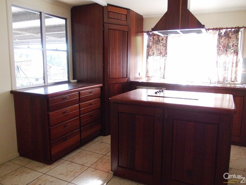 18 Seventh Avenue, Scottville QLD 4804