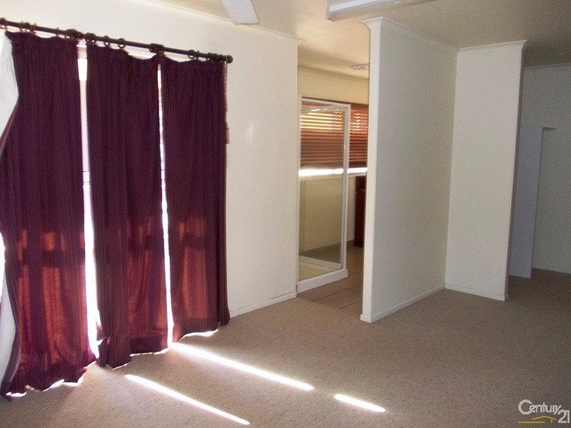 18 Seventh Avenue, Scottville QLD 4804
