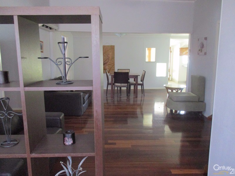 24 Seventh Avenue, Scottville QLD 4804