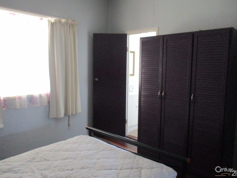 24 Seventh Avenue, Scottville QLD 4804