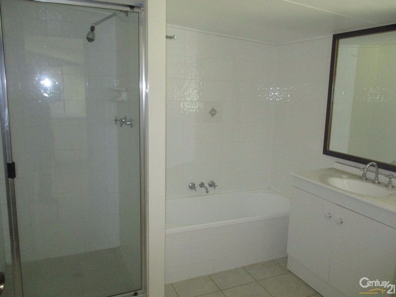 24 Seventh Avenue, Scottville QLD 4804