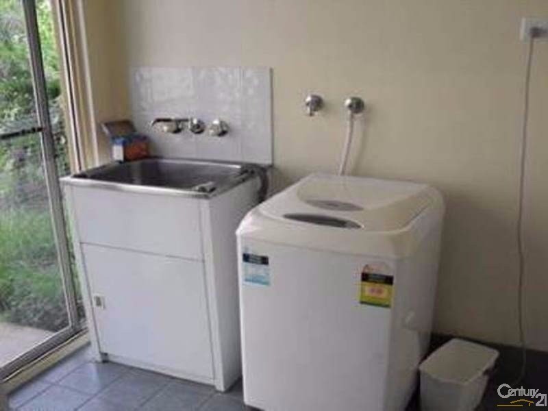 25 Walker Street, Collinsville QLD 4804