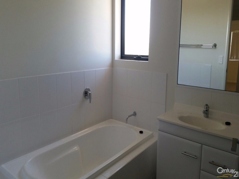 19 Baker Street, Bowen QLD 4805