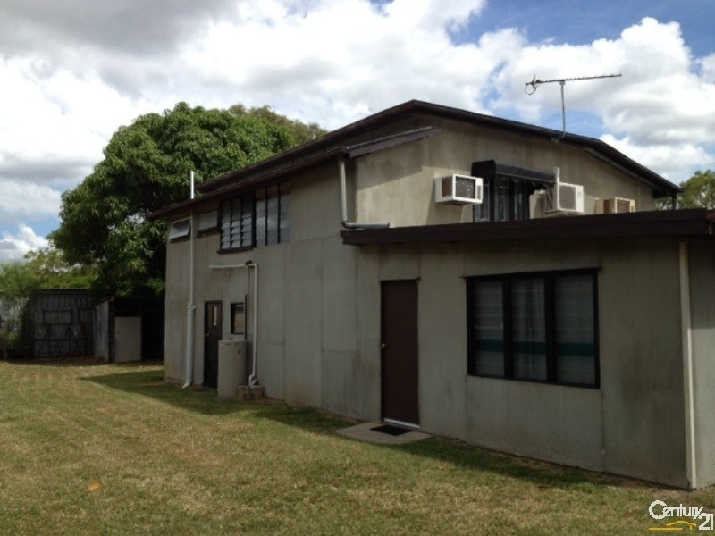 12 Bradfield Street, Collinsville QLD 4804