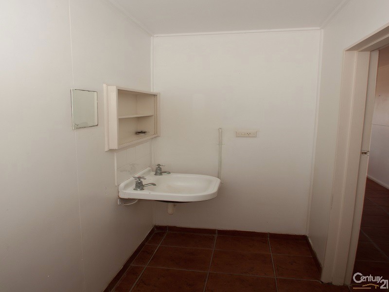 4/1 Casuarina Street, Bowen QLD 4805