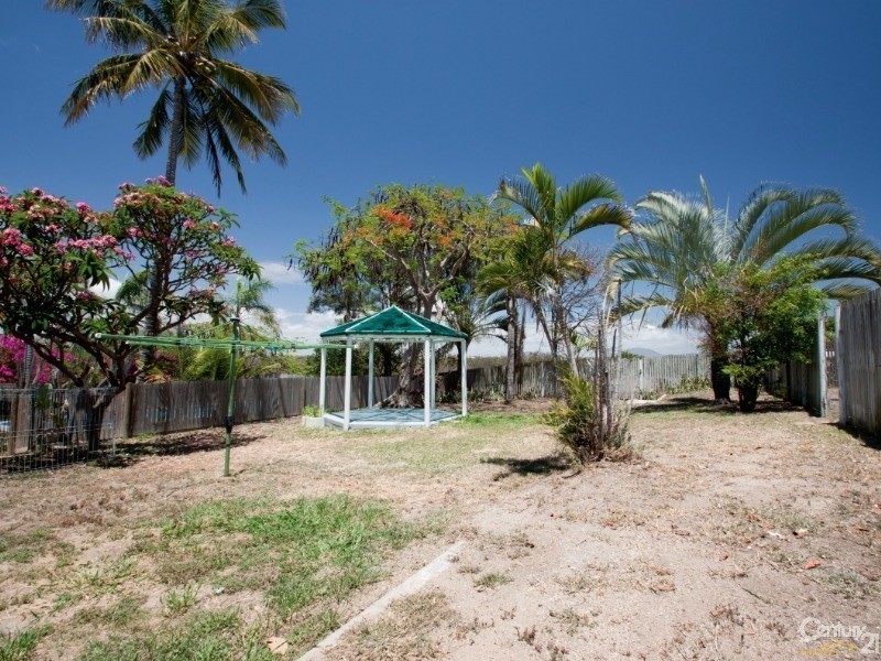 4/1 Casuarina Street, Bowen QLD 4805