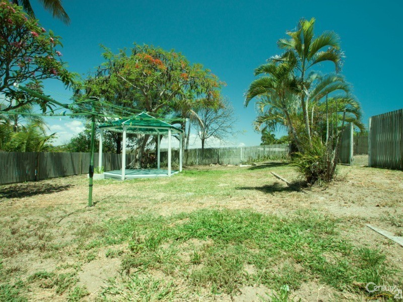 4/1 Casuarina Street, Bowen QLD 4805