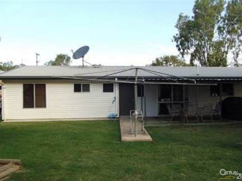 20 Walker Street, Collinsville QLD 4804