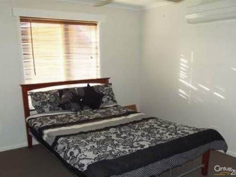 20 Walker Street, Collinsville QLD 4804