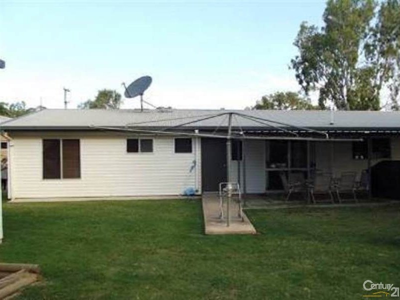 20 Walker Street, Collinsville QLD 4804