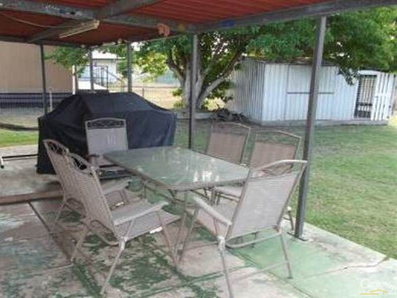 20 Walker Street, Collinsville QLD 4804