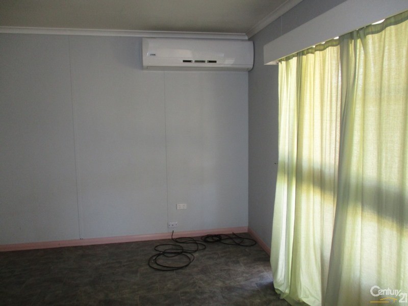 3 Sanderson Court, Collinsville QLD 4804