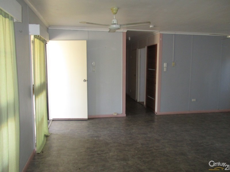 3 Sanderson Court, Collinsville QLD 4804