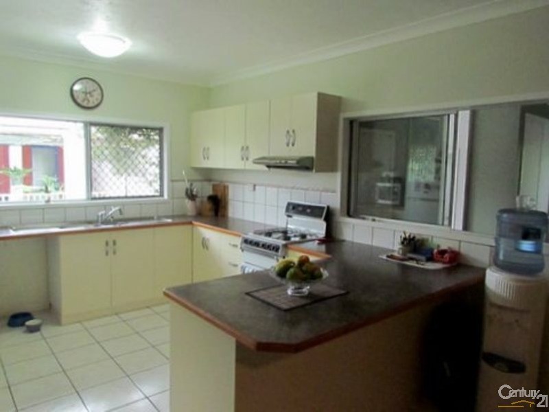 44  Avoca Road, Bowen QLD 4805