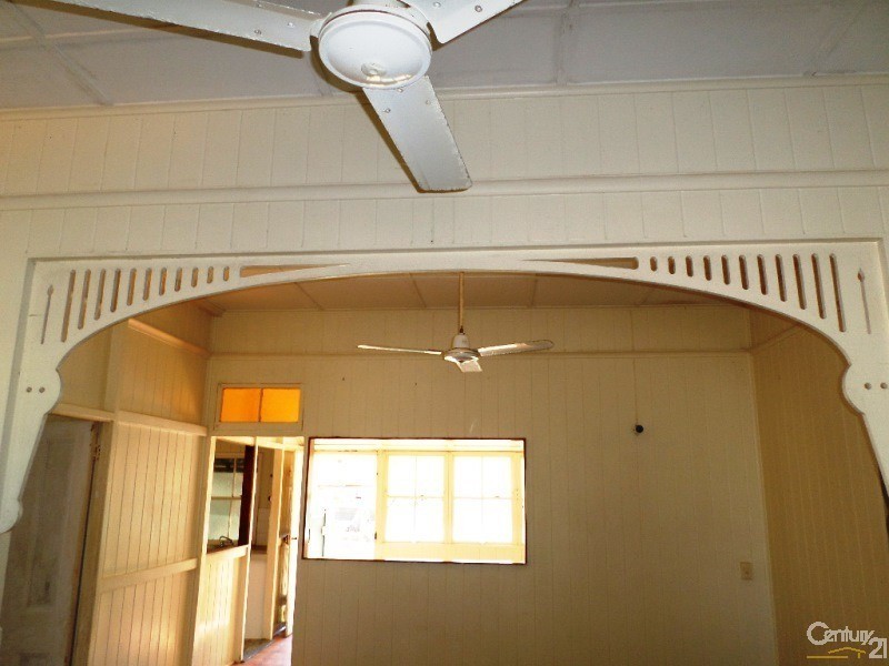 104 Powell Street, Bowen QLD 4805