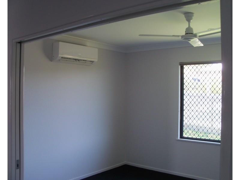 17 Yardley Court, Bowen QLD 4805