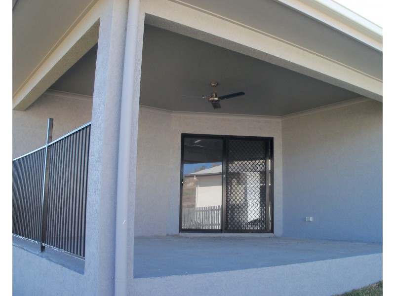 17 Yardley Court, Bowen QLD 4805