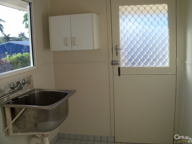 14 Emmerson Drive, Bowen QLD 4805