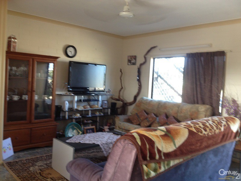 1/10 Sinclair Street, Bowen QLD 4805