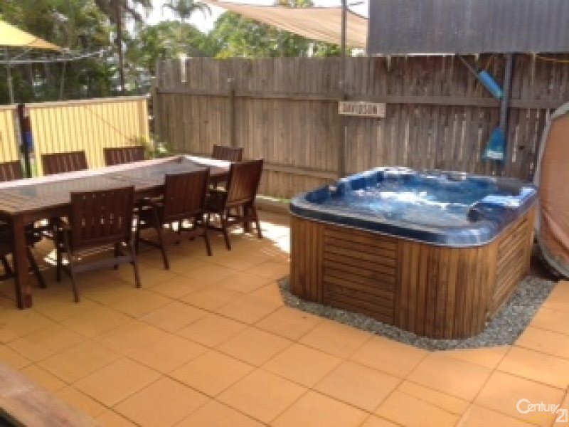 28 Eleventh Avenue, Scottville QLD 4804