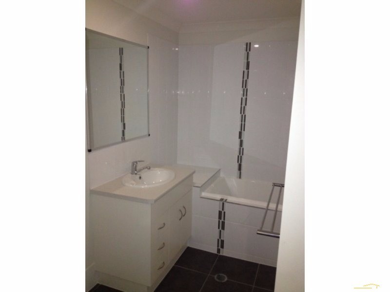9A Daniel Street, Bowen QLD 4805