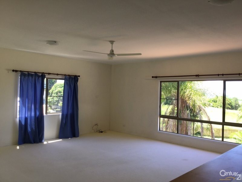 18 Avicennia Street, Bowen QLD 4805