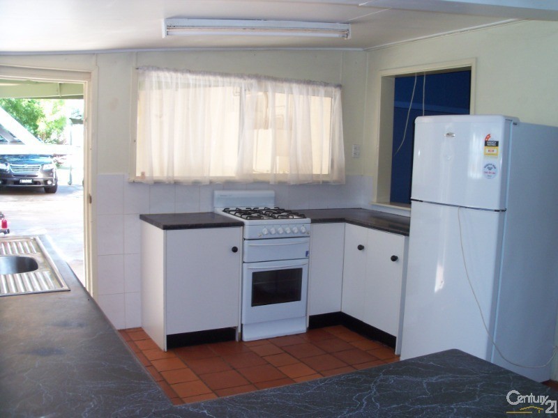 10 Dalrymple, Bowen QLD 4805