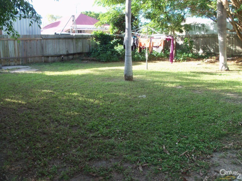 10 Dalrymple, Bowen QLD 4805