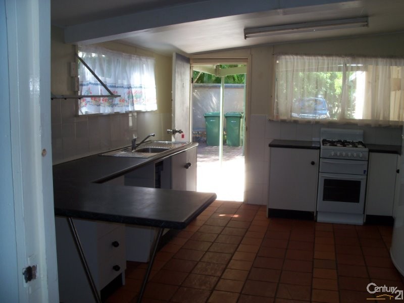 10 Dalrymple, Bowen QLD 4805