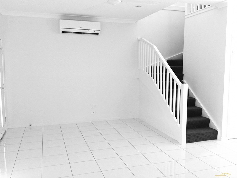 4 Seabreeze Crescent, Bowen QLD 4805