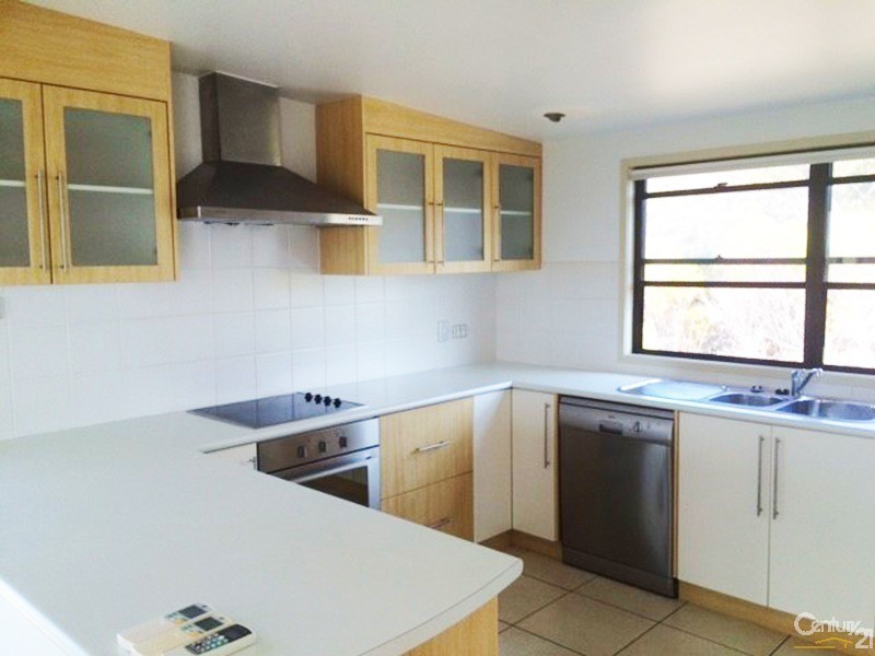 2/2 Lotus Lane, Bowen QLD 4805