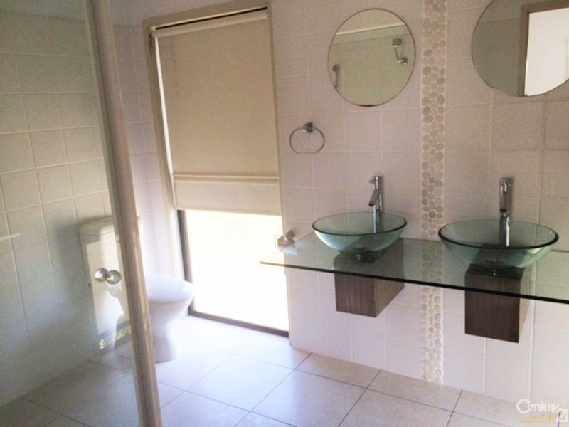 2/2 Lotus Lane, Bowen QLD 4805