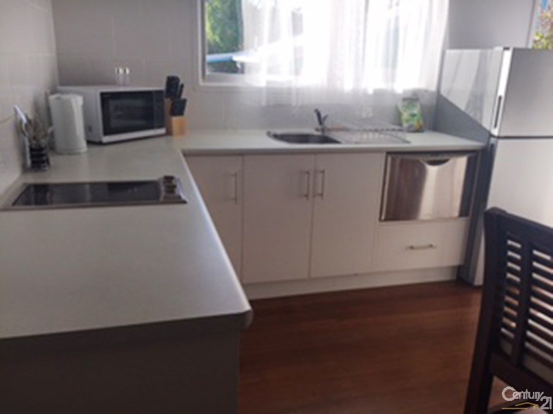 1/23 Bluewater Parade, Bowen QLD 4805