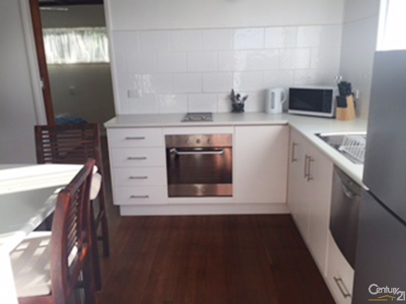 1/23 Bluewater Parade, Bowen QLD 4805