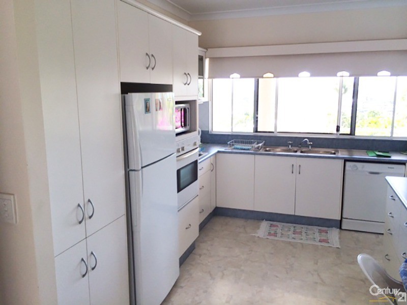 1 Pilcher Place, Bowen QLD 4805