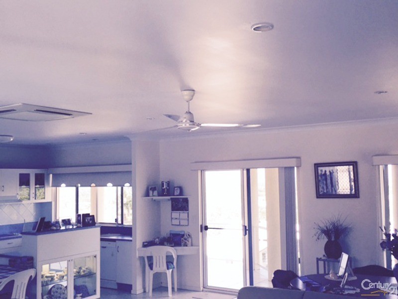 1 Pilcher Place, Bowen QLD 4805