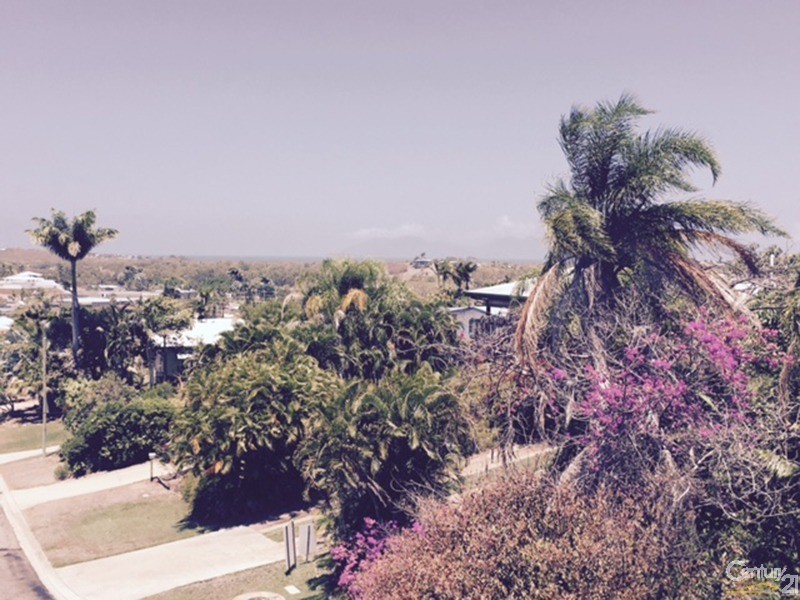 1 Pilcher Place, Bowen QLD 4805