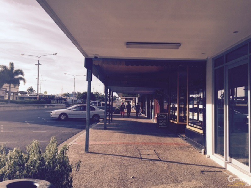 28 Herbert Street, Bowen QLD 4805