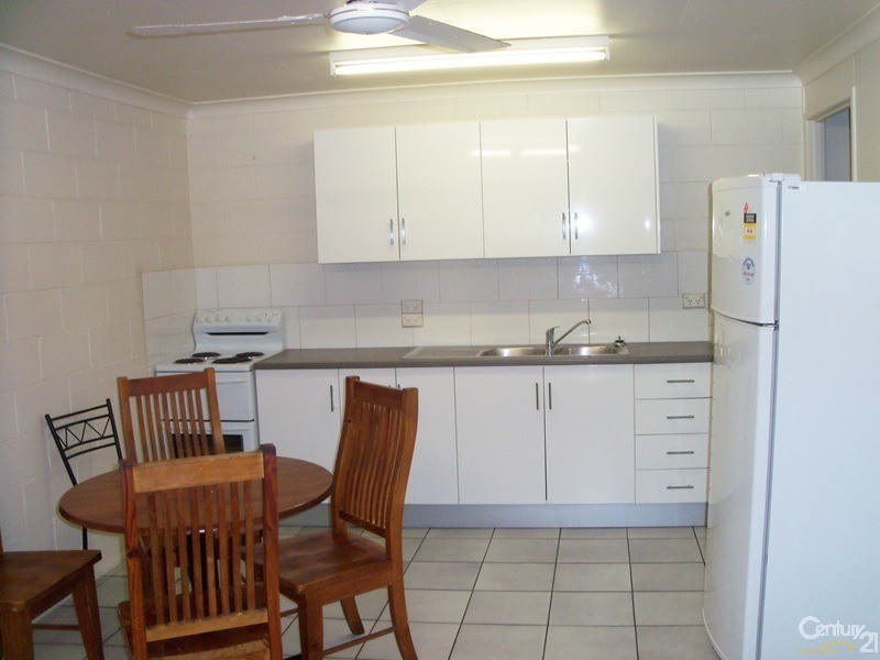 4/10 Dalrymple Street, Bowen QLD 4805