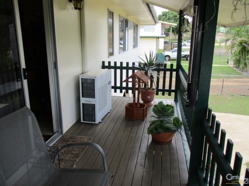 52 Eleventh Avenue, Scottville QLD 4804