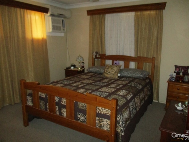 52 Eleventh Avenue, Scottville QLD 4804