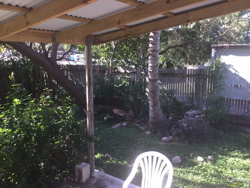 8a Dalrymple Street, Bowen QLD 4805