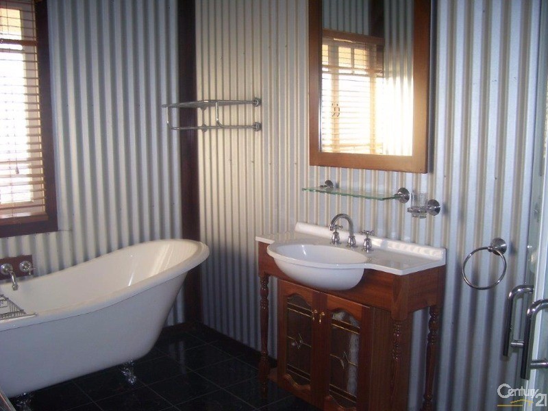 22 Fifth Avenue, Scottville QLD 4804