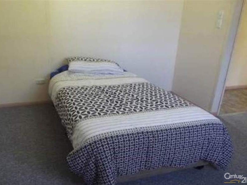 3 Sanderson Court, Collinsville QLD 4804