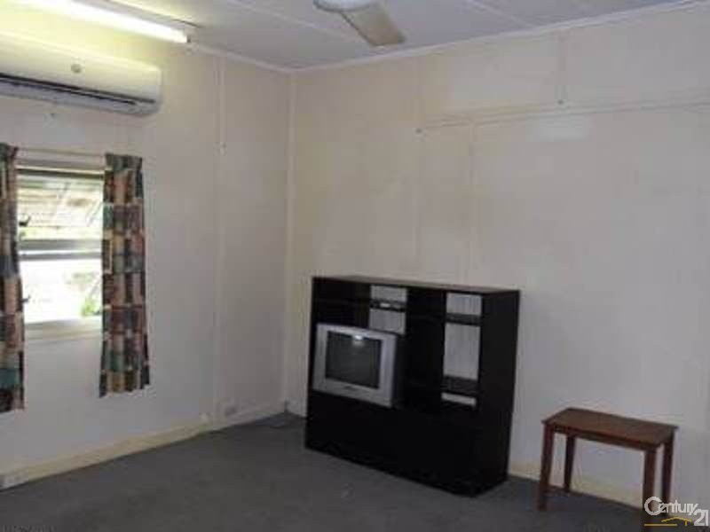 20 Belmore Street, Collinsville QLD 4804